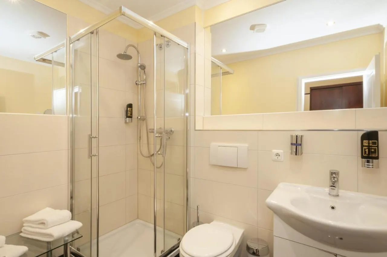Hotel Gruene Tanne Hamburgo