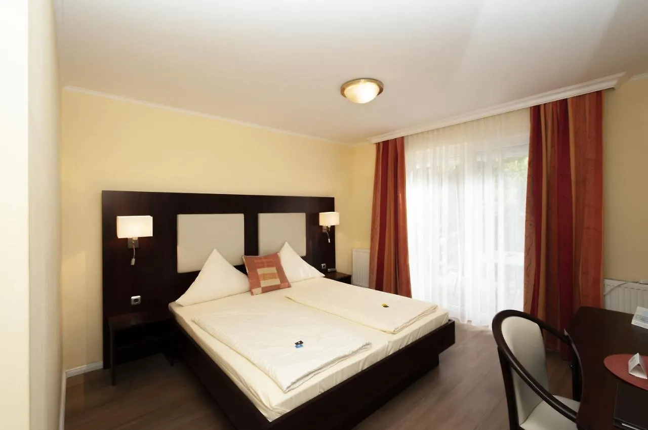 Hotel Gruene Tanne Hamburgo