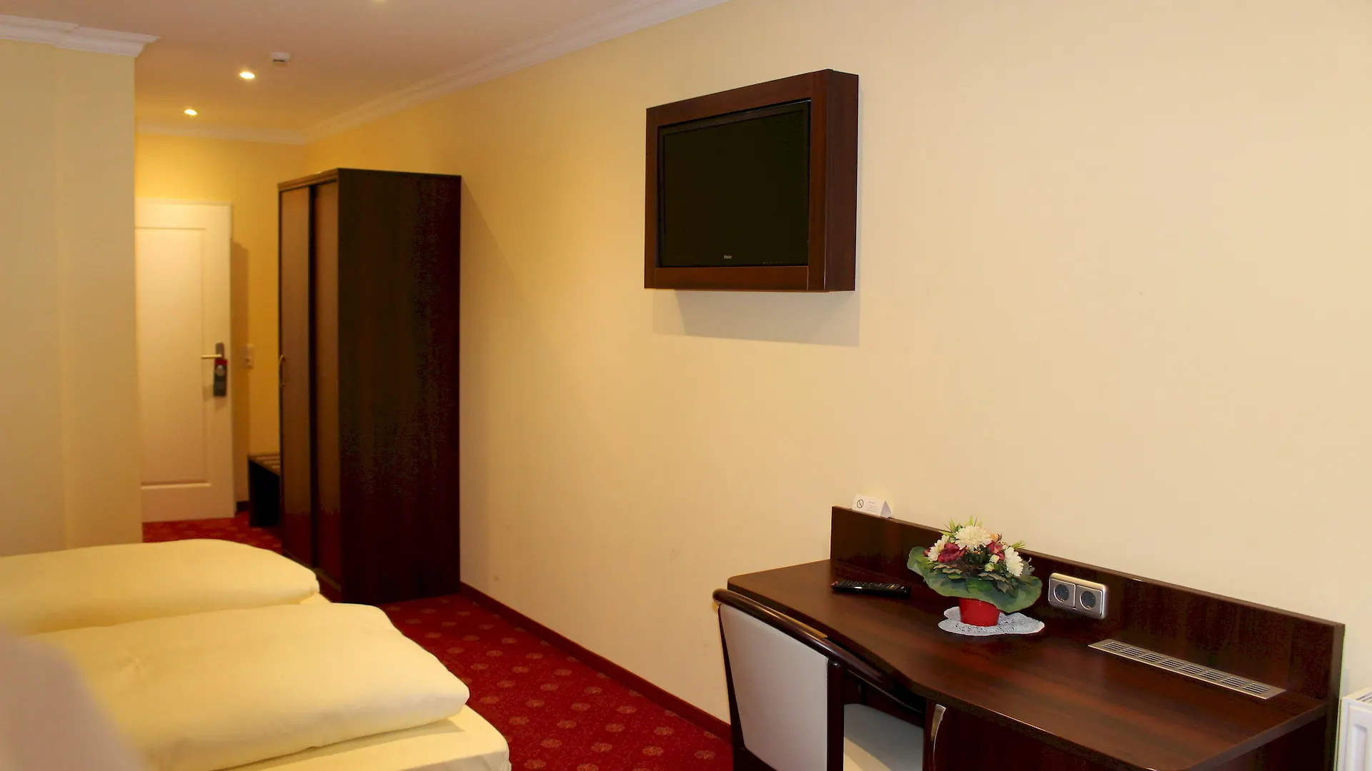 Hotel Gruene Tanne Hamburgo 3*,