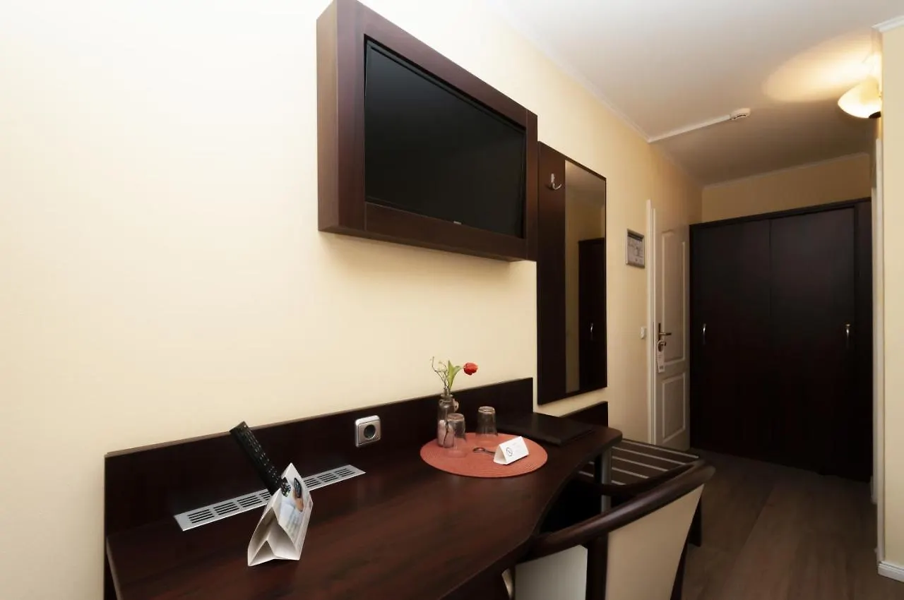 Hotel Gruene Tanne Hamburg 3*,  Germany